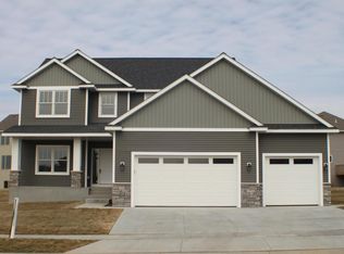 1559 Echo Ridge St SW, Rochester, MN 55902