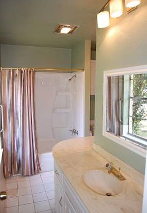 4th image of 2976 Marsann Ln