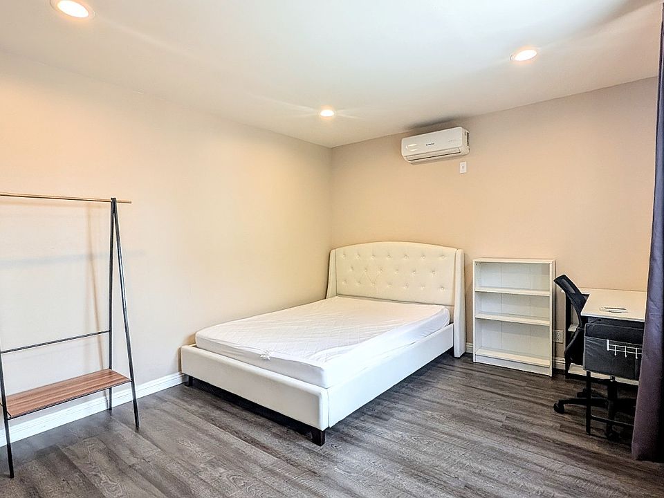 1st image of 1299 W 37th Dr #2