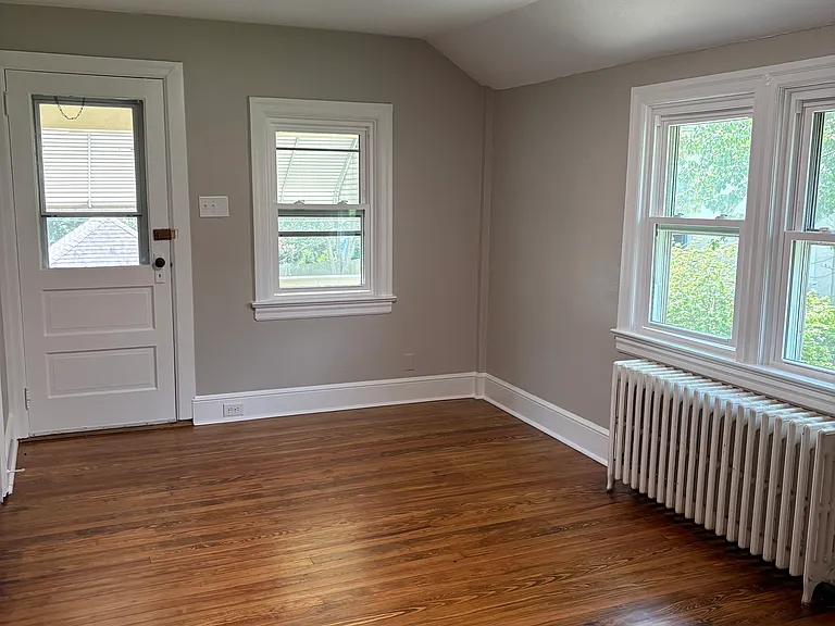 307 S Broad St #2 — Photo 3