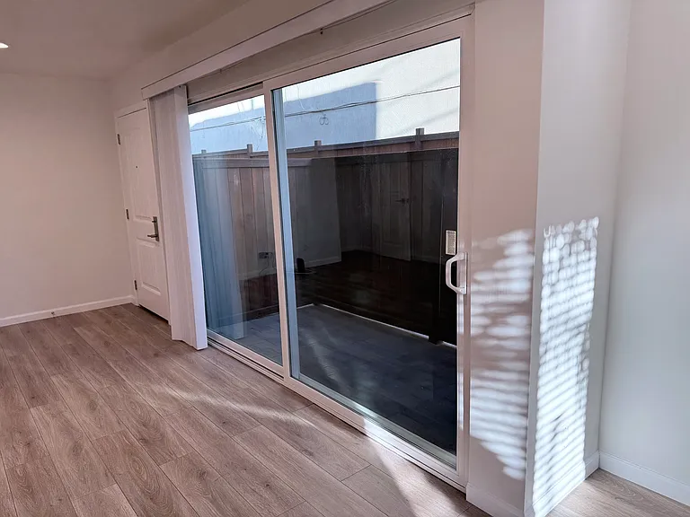 1612 S Bundy Dr #1 — Photo 7