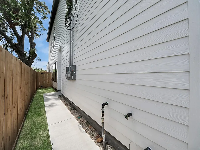 7117 Eastwood St — Photo 28
