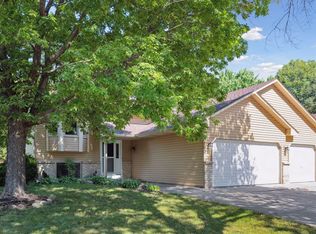 1103 98th Ave NE, Blaine, MN 55434