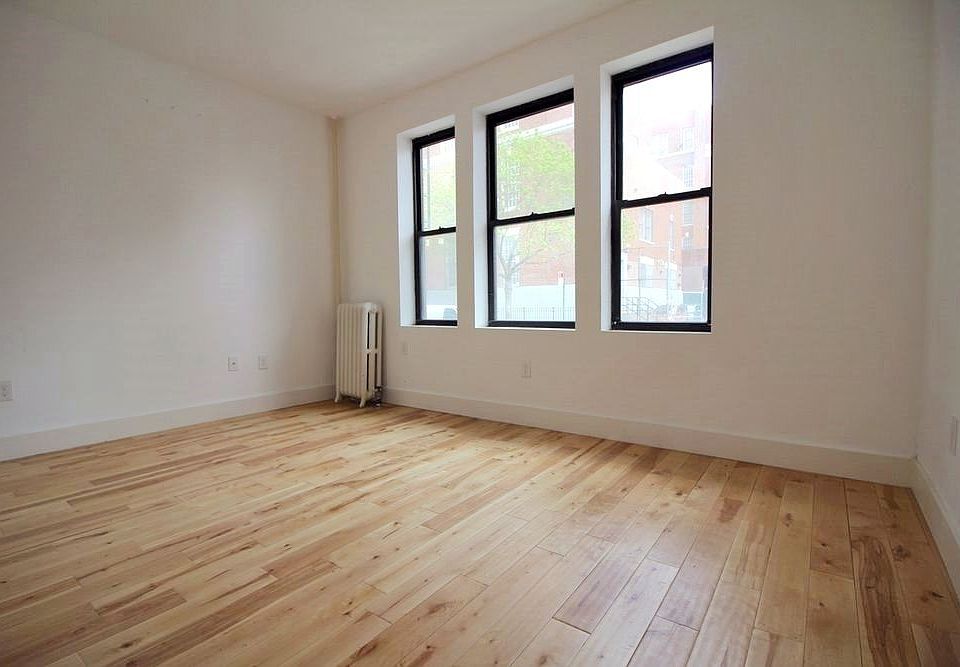 1st image of 4722 46th St APT 1F