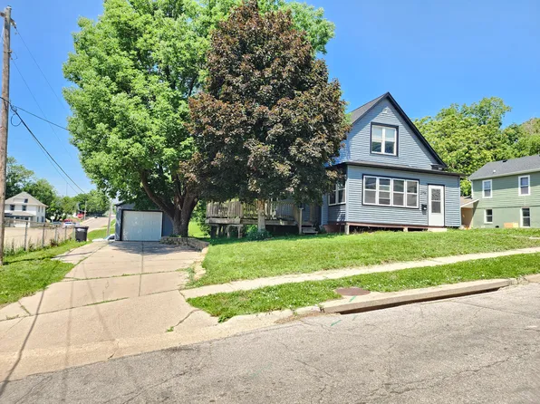 2796 S 9th St, Omaha, NE 68108