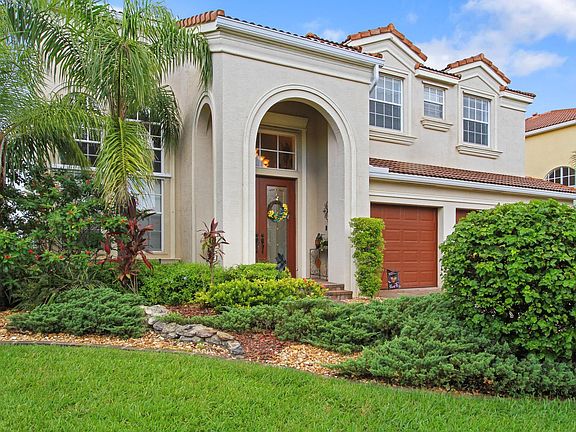 2nd image of 11447 SW Hillcrest Cir