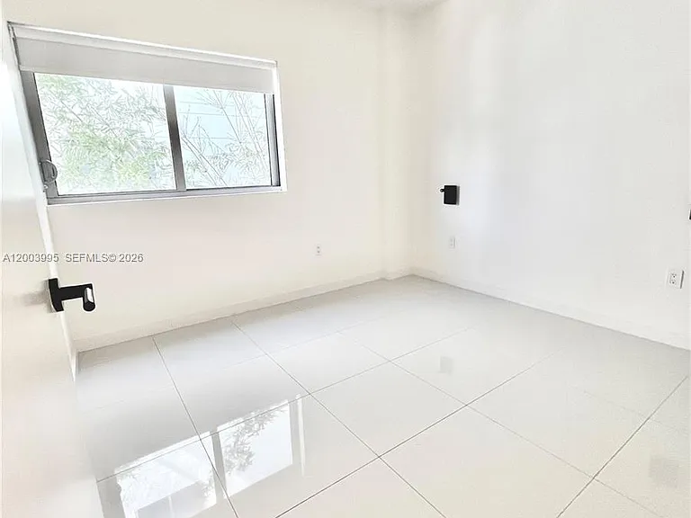 9940 W Bay Harbor Dr #5A — Photo 17