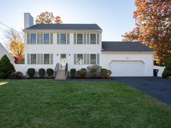 6 Whittemore Place, Nashua, NH 03064