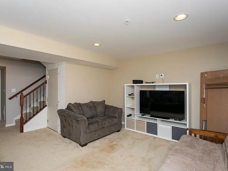 2515 Baileys Pond Rd — Photo 10