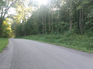 Pledge Rd SE, Carrollton, OH 44615