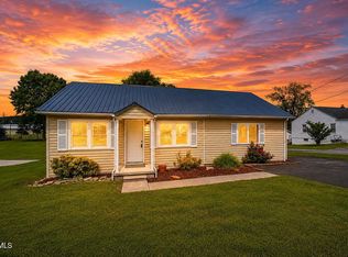 1225 Broad St, Elizabethton, TN 37643