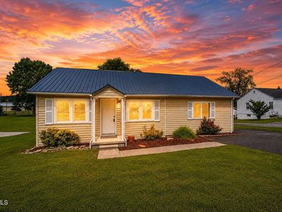 1225 Broad St, Elizabethton, TN, 37643