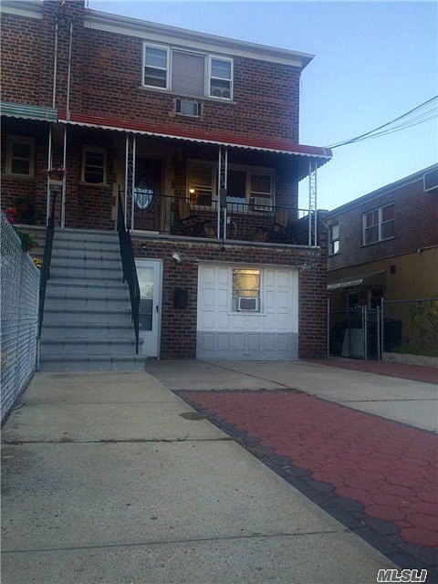 1st image of 2733 Schurz Ave