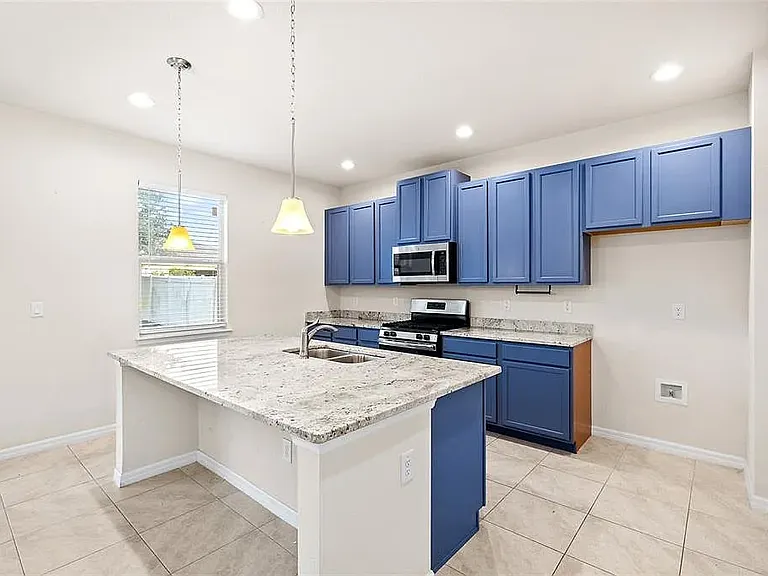 12208 Morgans Bluff Pl — Photo 8