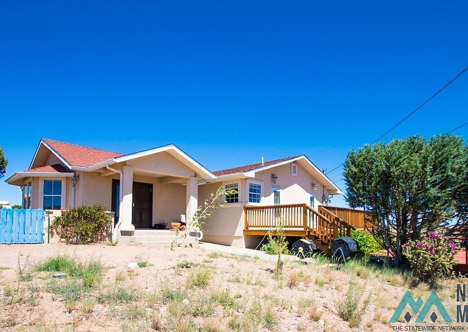 1st image of 19 Ortiz Rd