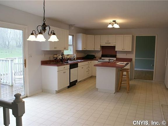 3rd image of 3831 Wellington Dr N