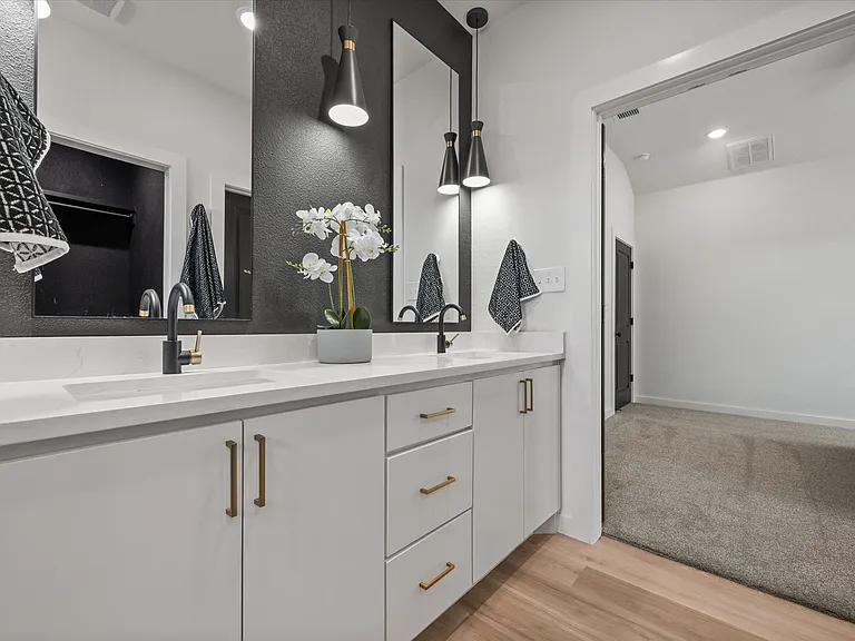 14408 Kenosha Dr — Photo 19