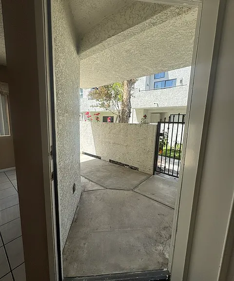 364 Park Shadow Ct #38 — Photo 16