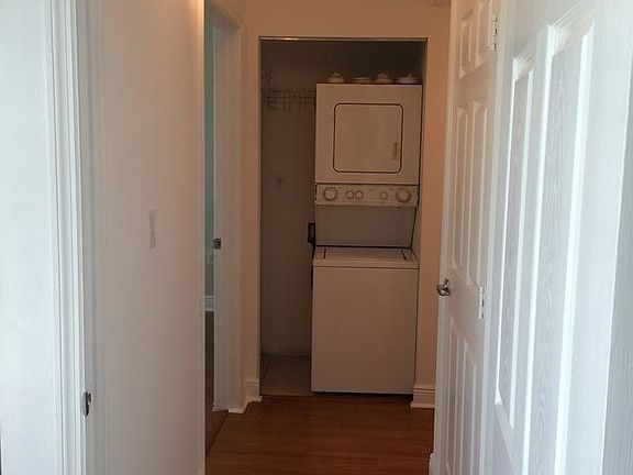 4th image of 3001 Coral Way