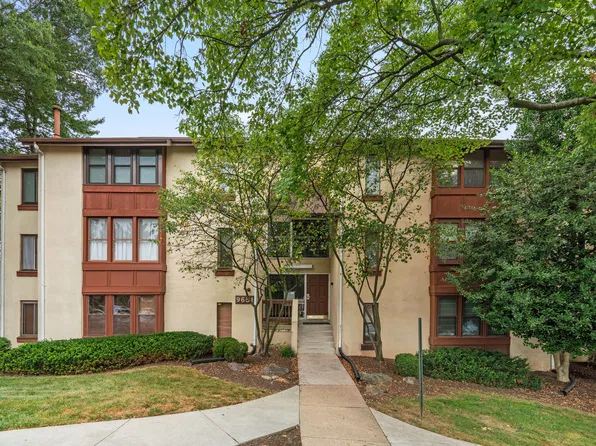 9651 White Acre Rd, Columbia, MD
