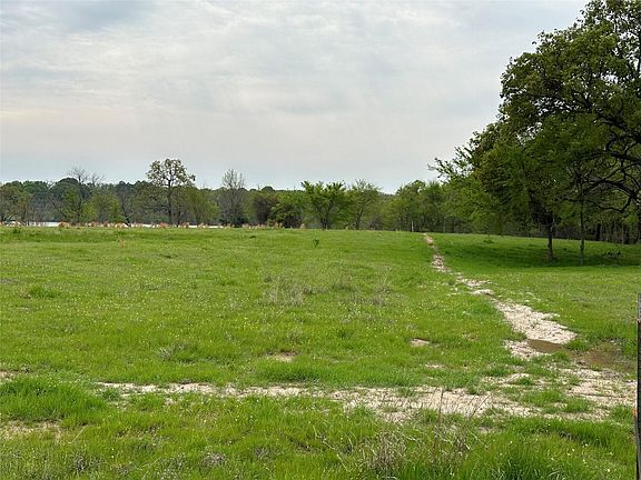 4th image of 7 Anglers Point Dr