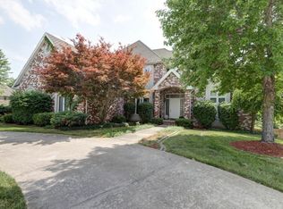 2082 E Norshire St, Springfield, MO 65804