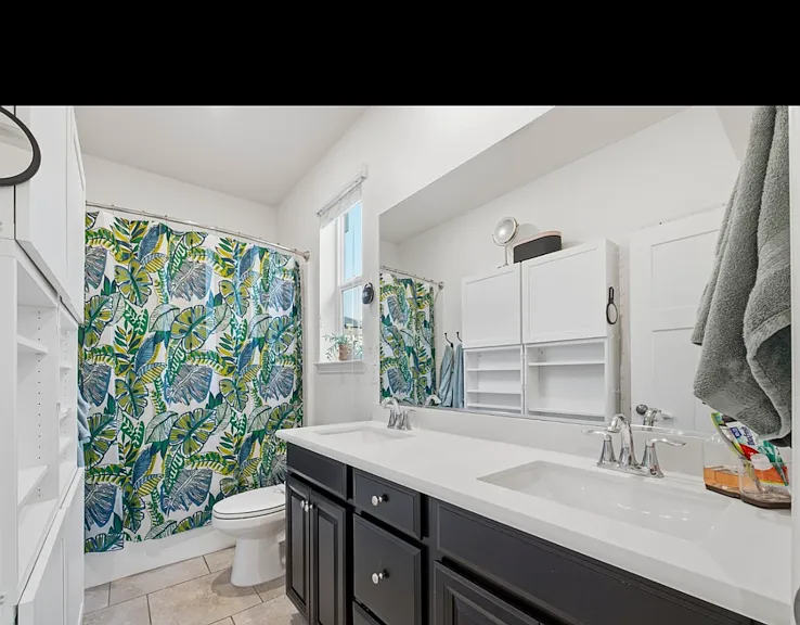 Upstairs bathroom