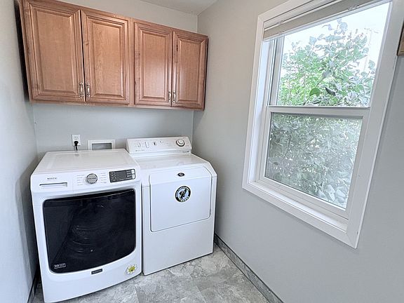 4th image of 319 1st St E