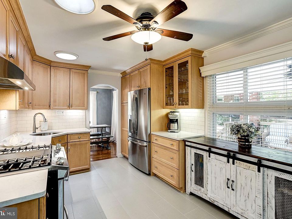 1st image of 6021 Lomack Ct
