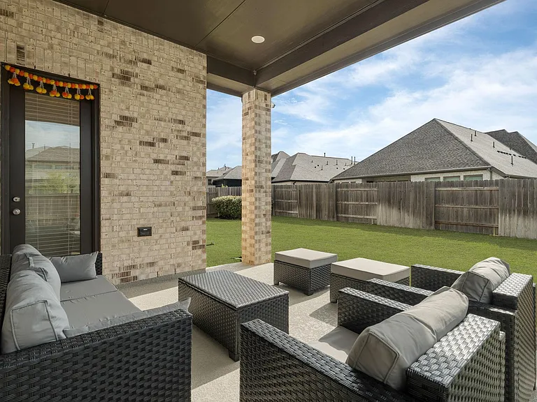 7602 Zinnia Blossom Ln — Photo 35