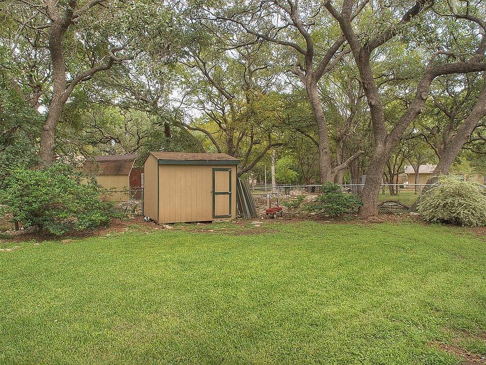 2nd image of 1007 Serenada Dr