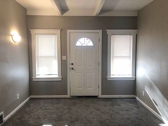 3rd image of 31 E Alexis St