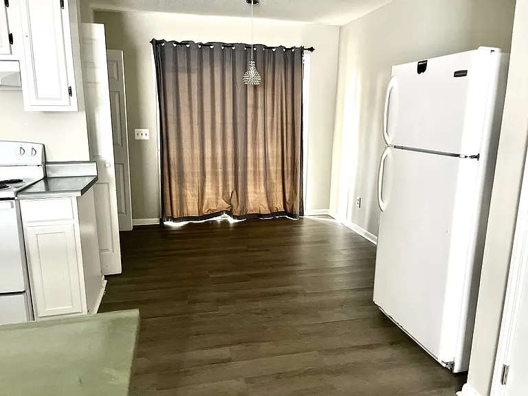 799 Donnell Blvd #13 — Photo 3