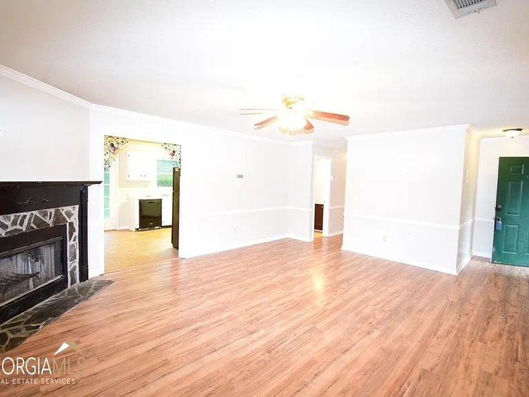 70 Covey Trl — Photo 3