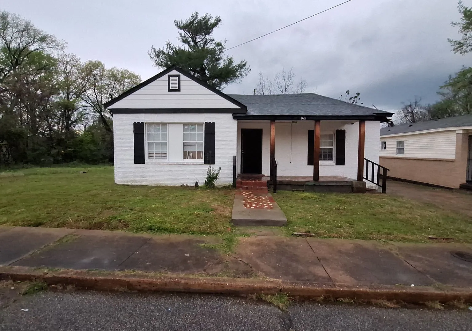 1661 Patton Street — Photo 1
