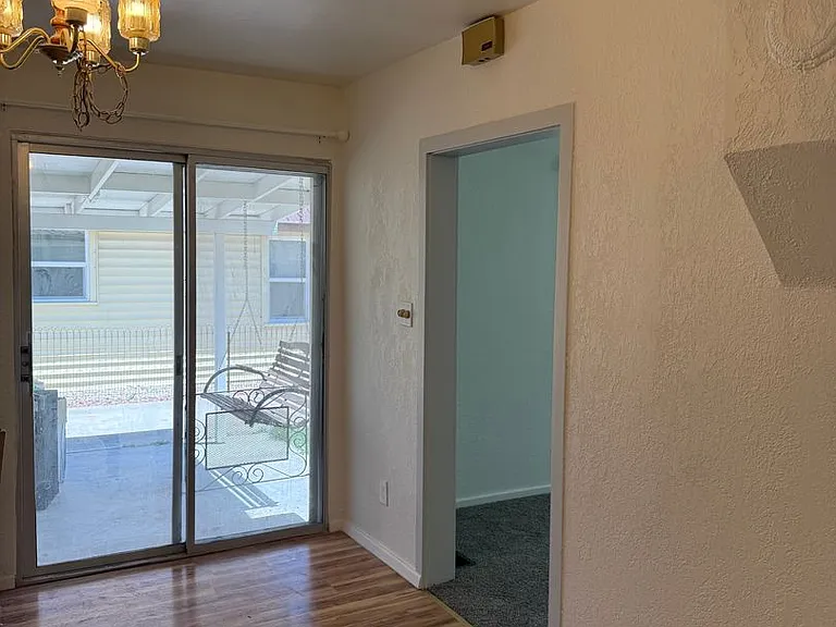 510 E Montezuma Ave — Photo 8