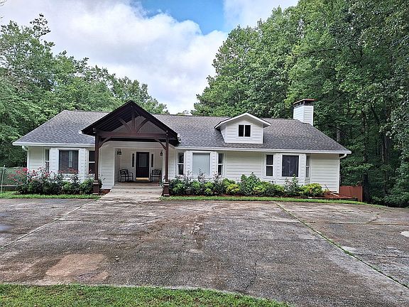 5th image of 5309 Chapel Hill Rd