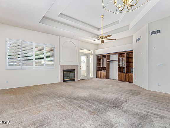 5th image of 1055 E MCNAIR Drive