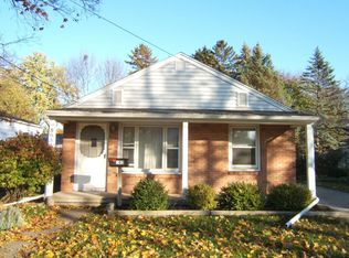 303 S Traver St, Saint Johns, MI
