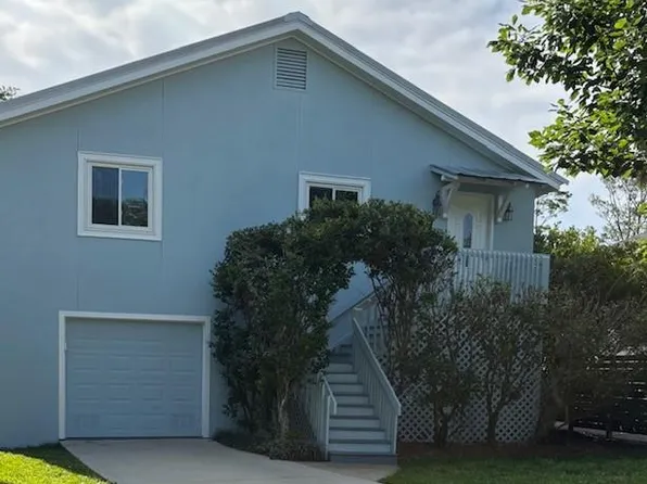 310 Peachtree St, Saint Simons Island, GA 31522