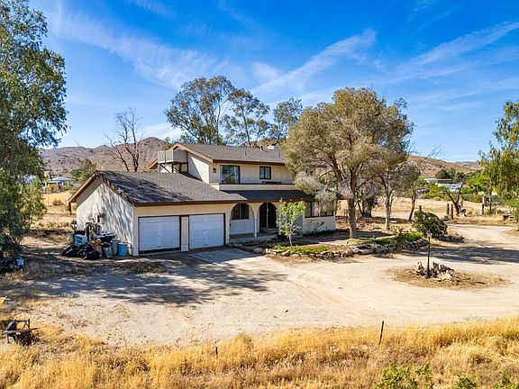 5th image of 750 E Monte Vista Ave