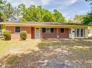 38 30th St, Gulfport, MS 39507