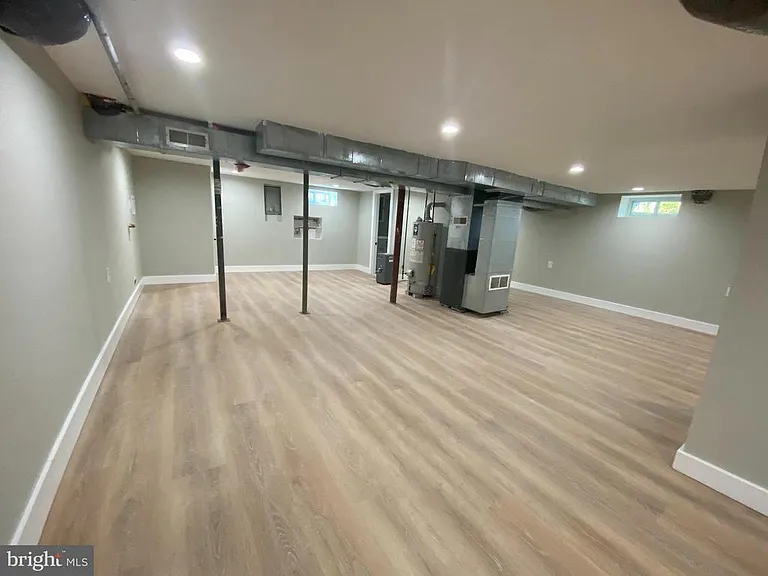 26 Oakland St — Photo 12