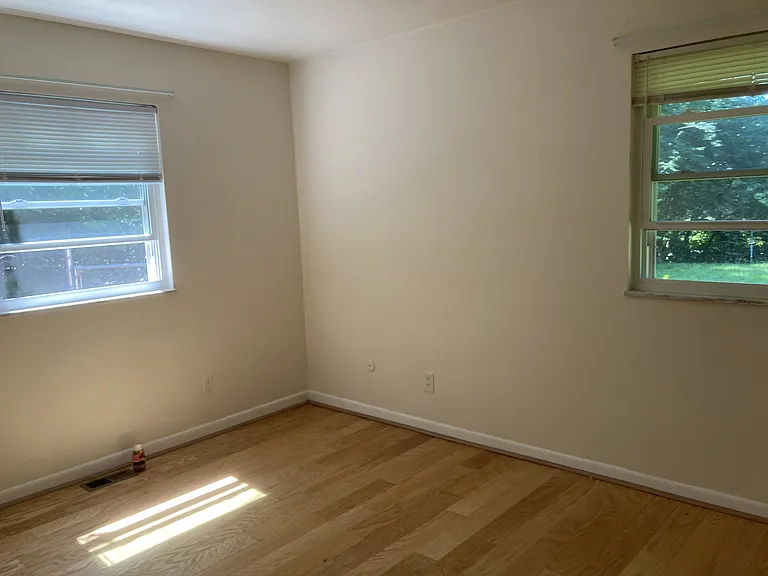 2720 Corlington Dr — Photo 28