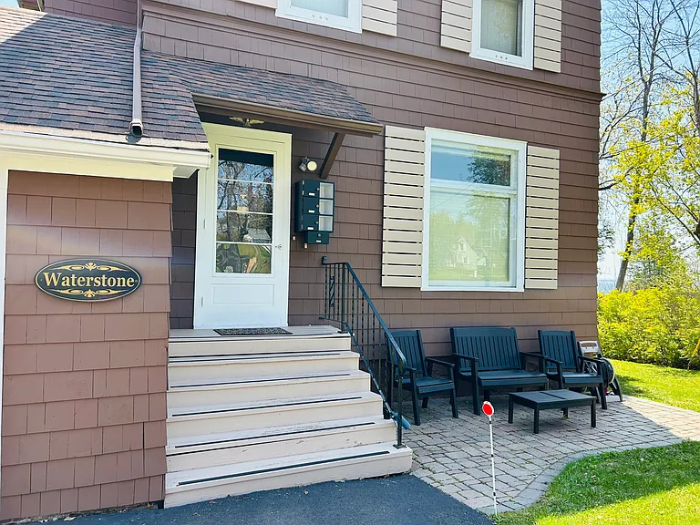 5090 London Rd #1 — Photo 4