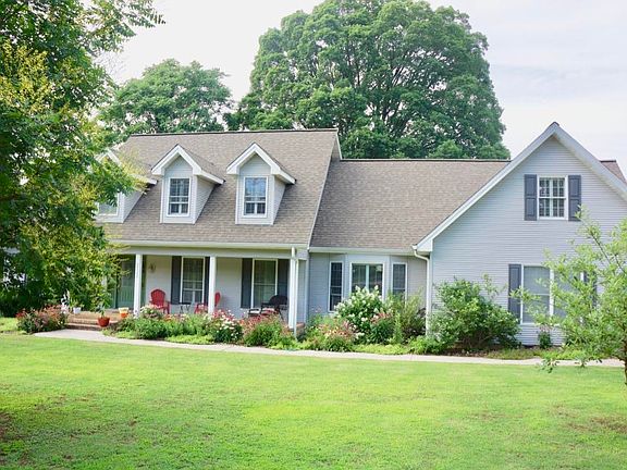 4th image of 2120 Buckingham Cir