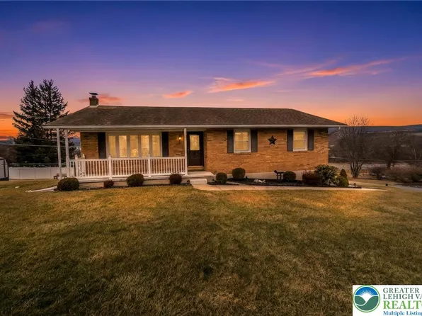 55 Maple Ave, Lehighton, PA 18235