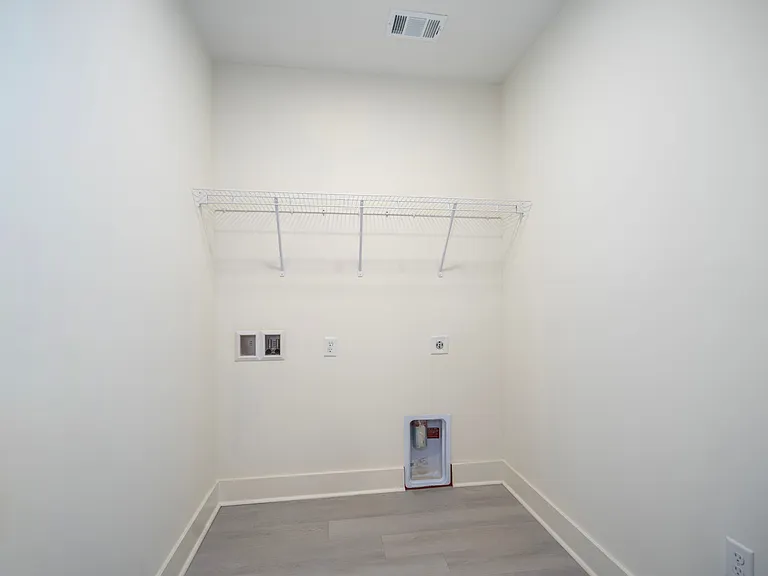 Joy Park Luxury Apartments — Photo 37