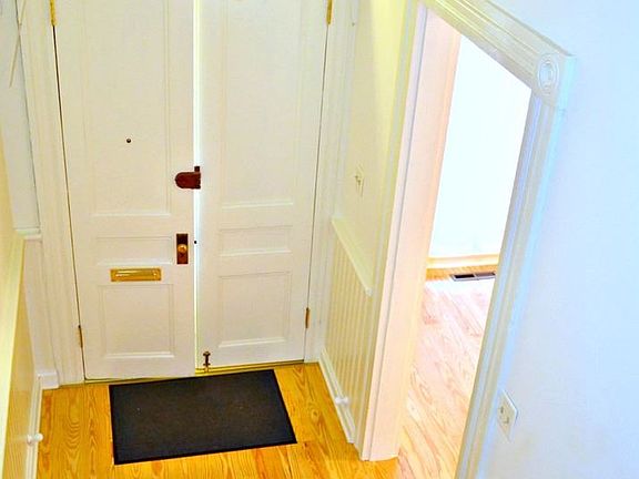 4th image of 504 N 25th St APT 1FRONT