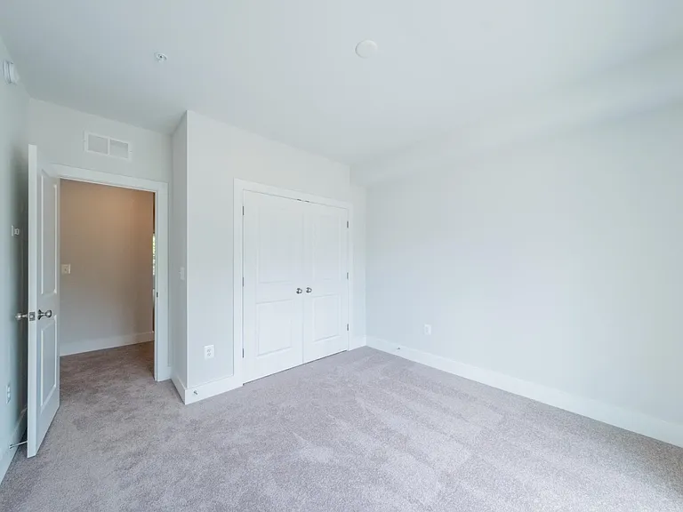 1105 N Lombardy St #A — Photo 44